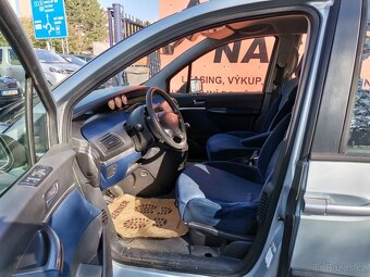 Peugeot 807 2.0i 100kw 5 míst - 10