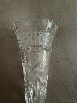 Broušená váza - 10