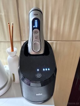 Braun Series 9 9292cc Wet&Dry – dobrý stav, čistící stanice - 10