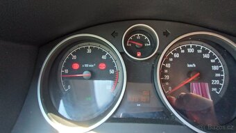 Opel Astra h - 10