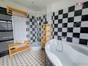 Prodej rodinného domu, 217 m², Čáslav, ul. Konvalinková - 10