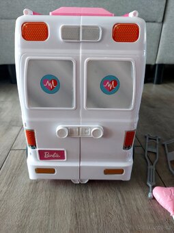 Barbie sanitka - 10