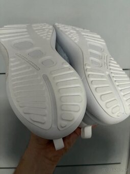 Under Armour Hovr Phantom 3 SE boty - 10