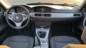BMW 320D 120kW NAVI PANORAMA - 10