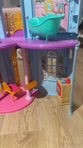 Hrad a Barbie jen rozbaleny - 10