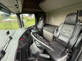 Scania S500 - tahač návěsů s kompresorem - 10
