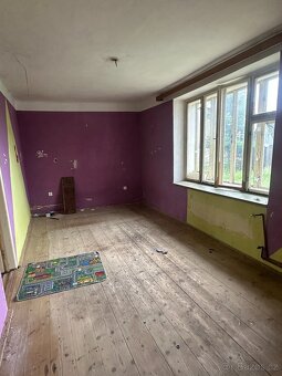 Prodej rodinného domu s velkým pozemkem – Běrunice - 10