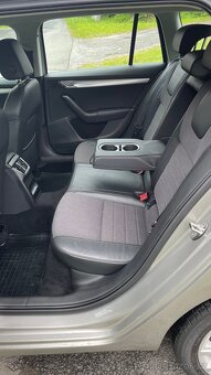 Škoda Octavia 2.0tdi,2014,199tkm,110KW,MAN.,4x4,BIXENON - 10
