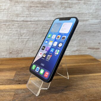 iPhone 12 128GB, modrý (12 měsíců záruka) - 10