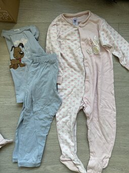 Sada oblečení, dívka, vel. 86 - 16 ks - 10