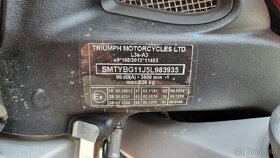 TRIUMPH Rocket 3 R - 10