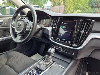 Volvo V60 D4 Momentum 2.0D 140KW AT•2020•Webasto•ACC•Kessy - 10