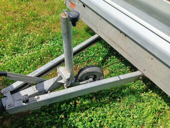 Vezeko Cargo light 2700Kg 417x215 - 10