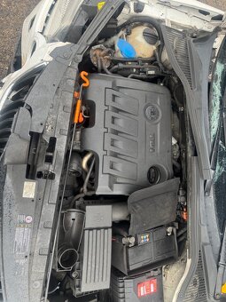 Prodám náhradní díly na Škoda Yeti - 10