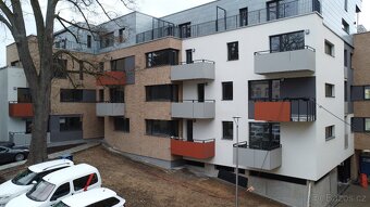 Pronájem nového bytu 2+kk s balkonem, 59 m2, Jablonec - 10