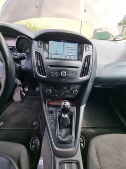 Prodám ford focus Mk3 1.0ecoboost 92kw - 10