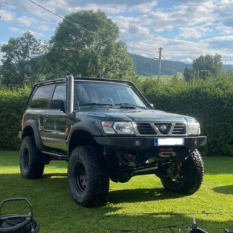 Nissan Patrol Y61 - 10