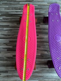 Růžový skateboard - 10