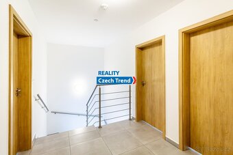 Pronájem novostavby rodinného domu č. 36, 128 m2 s garáží v - 10
