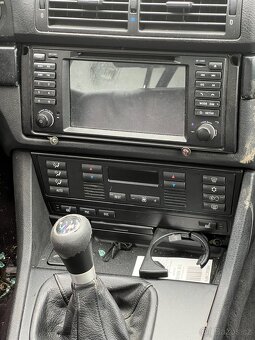 BMW e39 525i touring - 10