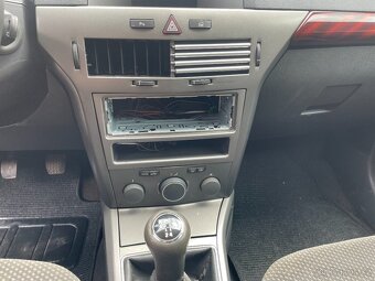 Opel Astra H 1.6i 77kW Rok 2005 Náhradní díly - 10