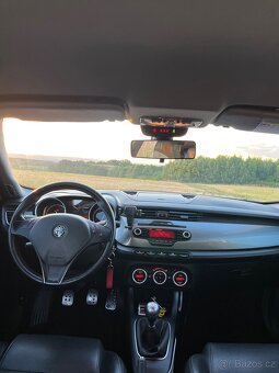 Alfa Romeo Giulietta 1.4 88kW/120k - 10