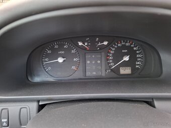 Renault Laguna 1.8i Klima Model 2003../// Na opravu/// - 10