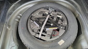 Škoda Superb 1.6 CR TDI Comfort+ NAVI - 10