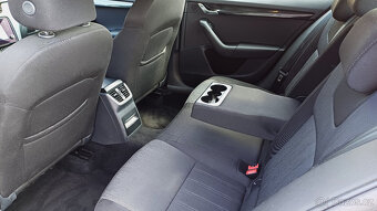 Škoda Octavia 1.6TDI 85kW STYLE PLUS-1.maj-koup.ČR-NEHAV-DPH - 10