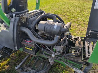 John Deere 8700 vřetenová sekačka - 10
