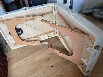 Skládací masážní stůl - 10