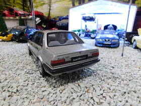 model auta Audi 80 / 80 GT Coupe červená  Otto mobile 1:18 - 10