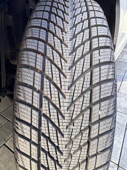 Zimní pneu 195/65/15 5x112 s diskem Goodyear - 10