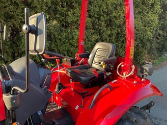 Traktor DF 304 G2, 1550 kg, 30 koní - 10