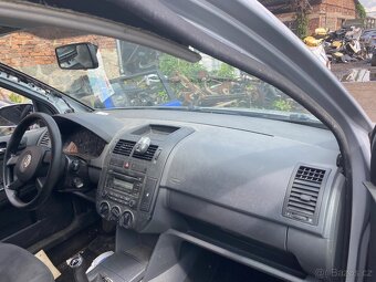 VW Polo,barva LA7W r.v.-2006 - 10