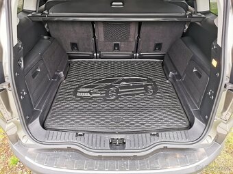Ford S-MAX 2,2 tdci 147kW manuál 2012 - 10