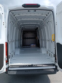 Iveco Daily 35S16V 2,3D 16m3 Nové vozidlo. - 10