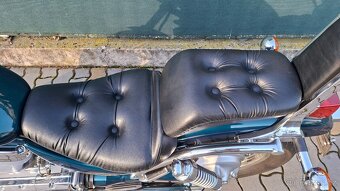 Suzuki VS 800 Intruder - 10