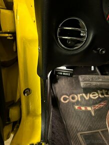 Chevrolet Corvette C3 Cabrio - 10