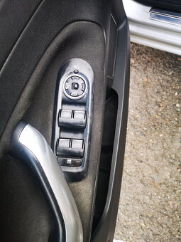 Ford Mondeo kombi MK4 2.0 TDCI - 10