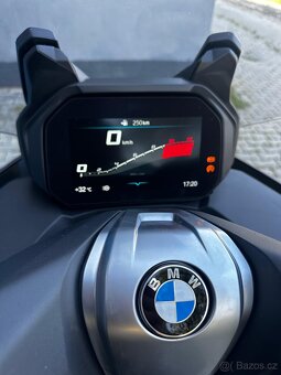 BMW C 400 GT Triple Black, CZ, Öhlins, Akrapovič - 10