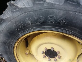 John Deere 2200, Zetor 7211 - 10