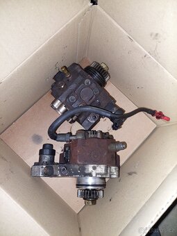 Díly z motoru 2.0dCi M9R Renault-Nissan - 10