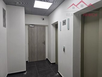 Pronájem bytu 2+kk, rekonstrukce, 50 m2, Žižkovo náměstí - A - 10