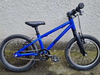 Dětské kolo KUbikes 16 + stojanek - 10