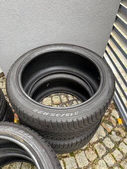 Zimní pneumatiky Pirelli winter scorpion na BMW X7 - 10