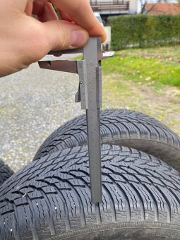 Zimní pneu Nokian WrSnowproof 215/55 R16 - 10