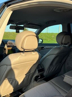 Mercedes-Benz W211 - 10