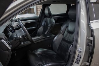 Volvo V90 D5 2.0L Inscription AWD A/T - 10