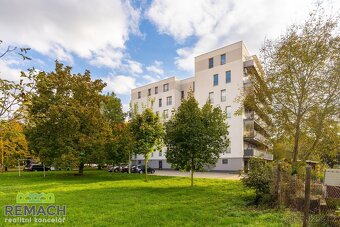 Prodej, byt 3+kk, 85 m2 včetně terasy + parkovací místo a sk - 10